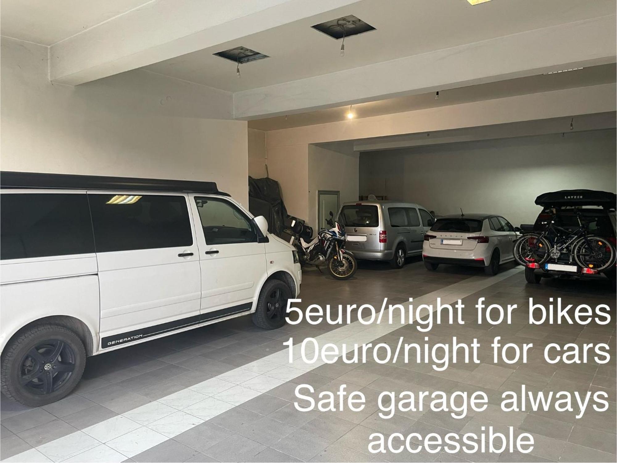 Demi Old Town - Garage Parking Hotel Sarajevo Exterior photo